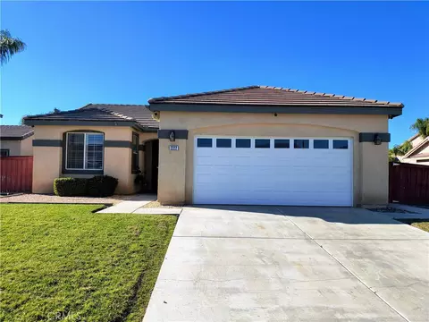 2222 Versailles St, San Jacinto, CA 92583