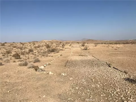 0 Pershing Ln, Adelanto, CA 92301 photo 2