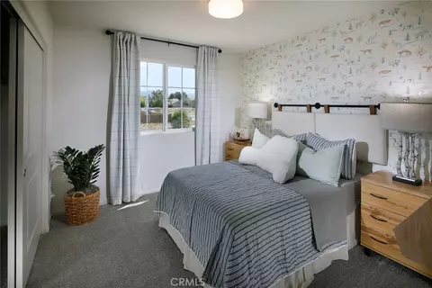 701 Yarrow Dr, San Jacinto, CA 92583