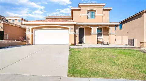 3744 Vine Maple Rd, San Bernardino, CA 92407