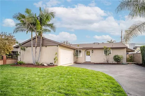 906 E Nearfield St, Azusa, CA 91702