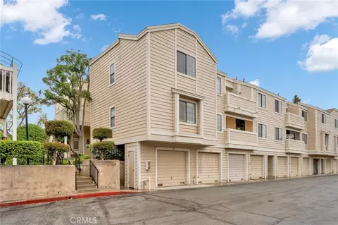 4900 N Grand Ave #323, Covina, CA 91724