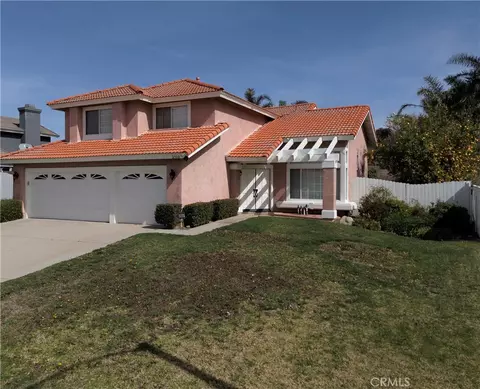 2510 W Autumn Mist Dr, Rialto, CA 92377