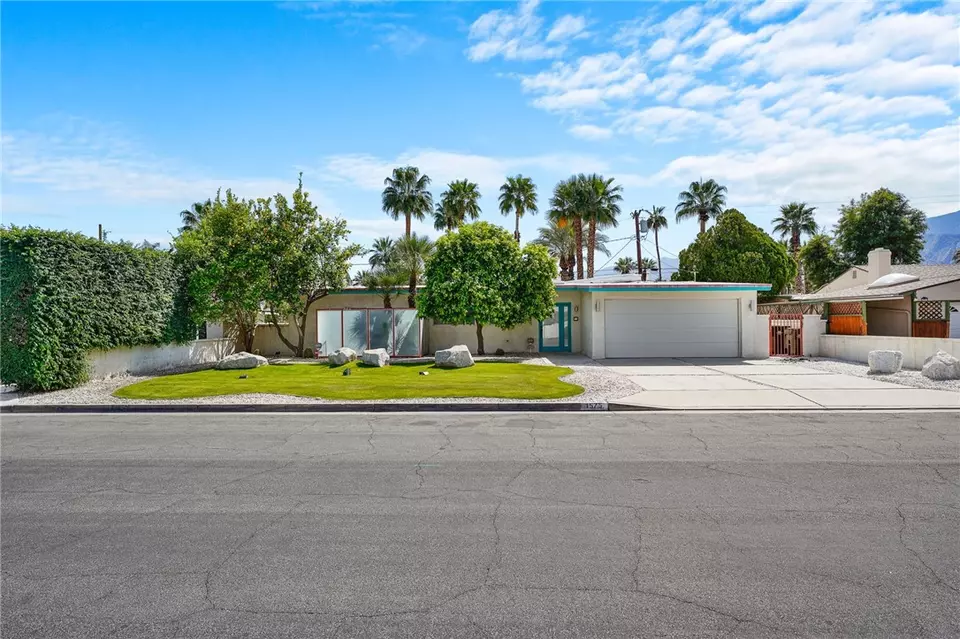 1575 E San Jacinto Way, Palm Springs, CA 92262 34 Photos Movoto