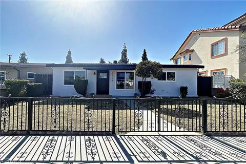 20723 Norwalk Blvd, Lakewood, CA 90715