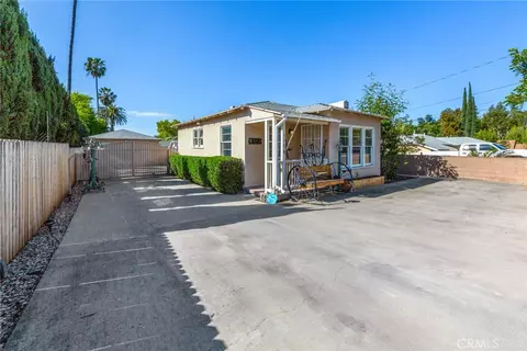 518 W 4th St, San Dimas, CA 91773