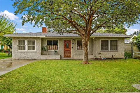 1750 6th St, La Verne, CA 91750