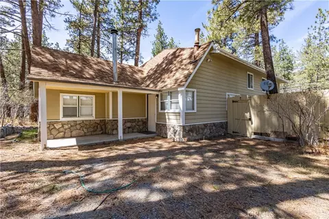 1432 Oriole Rd, Wrightwood, CA 92397 photo 1