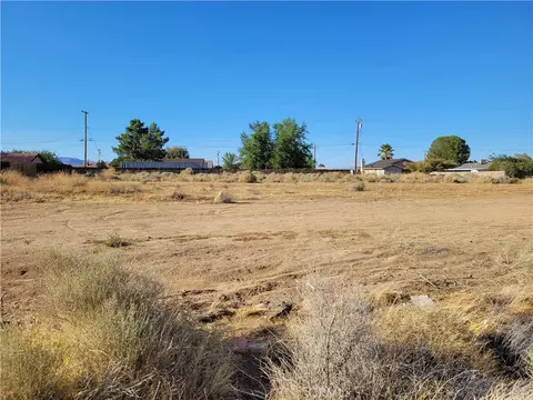 10 Walpole Ave, California City, CA 93505