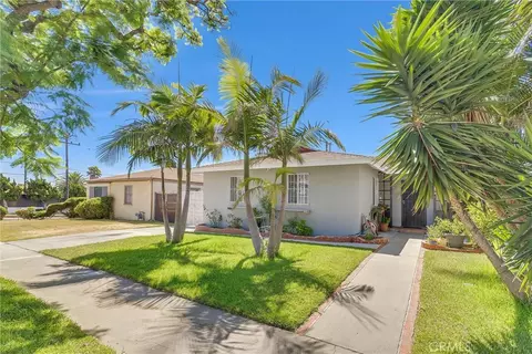 11039 S Hobart Blvd, Los Angeles, CA 90047