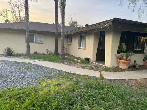 1921 Park Ave, Hemet, CA 92544