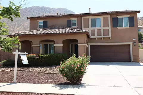 7048 Orange Tree Ln, Riverside, CA 92507