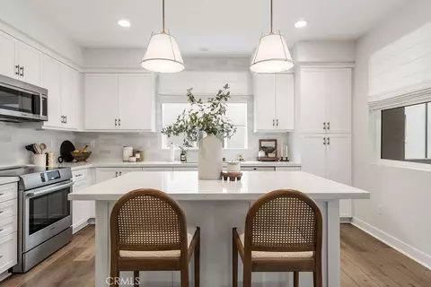 426 Falcon Pl, Covina, CA 91723