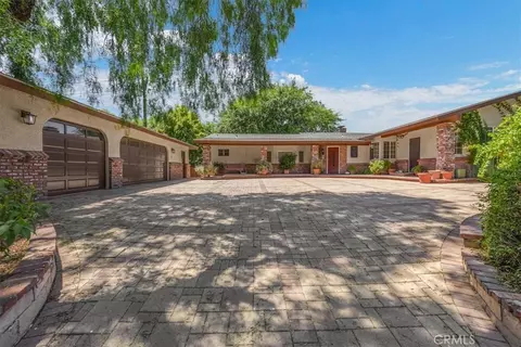 2137 S Buenos Aires Dr, Covina, CA 91724