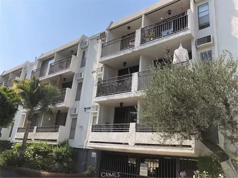 6151 Orange St #217, Los Angeles, CA 90048
