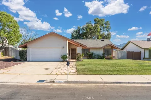 3341 Driftwood Ln, Lake Elsinore, CA 92530