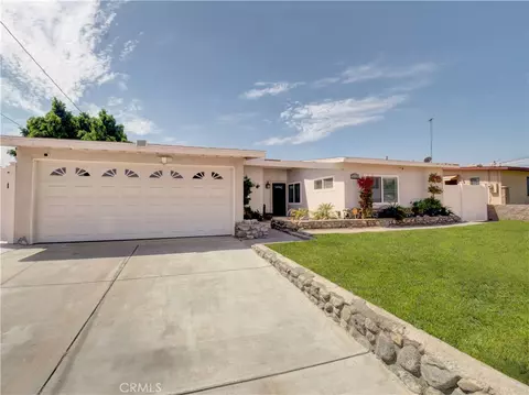 225 W Alru St, Rialto, CA 92376
