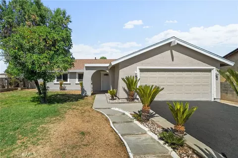 9715 Manitoba Pl, Riverside, CA 92503