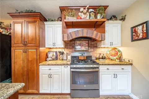 Other - 208 E 3rd St, San Dimas, CA 91773 photo 6 of 20