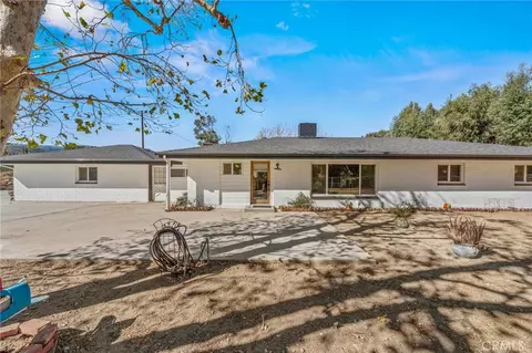 18526 Grandview Ave, San Bernardino, CA 92407