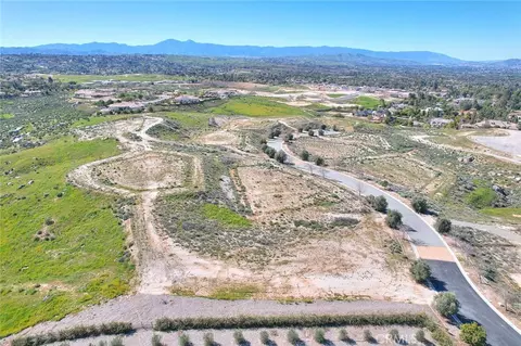7496 Via Montecito, Riverside, CA 92506 photo 8