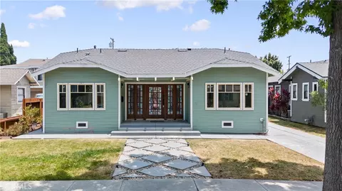 506 Newport Ave, Long Beach, CA 90814