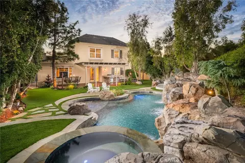 1405 Cole Ln, Upland, CA 91784