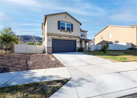 550 Pooish Ave, San Jacinto, CA 92582