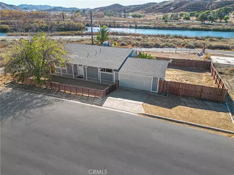 17501 Bromley Ave, Lake Elsinore, CA 92530
