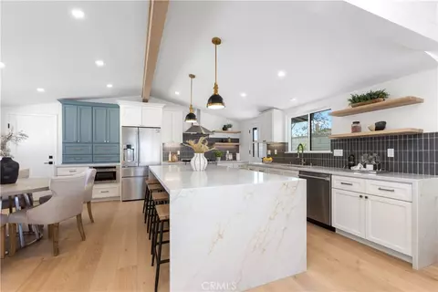 462 Swarthmore Ln, Costa Mesa, CA 92626