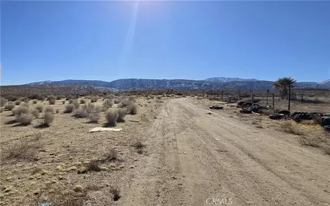 5 Avenue Y6, Llano, CA 93544 photo 3