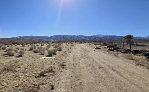 5 Avenue Y6, Llano, CA 93544 photo 3
