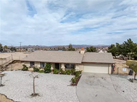17824 Pitache St, Hesperia, CA 92345 photo 1