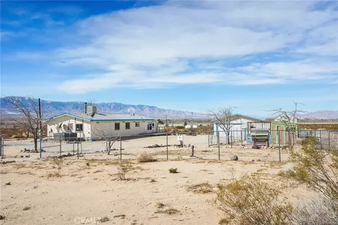11330 Lakeview Ave, Lucerne Valley, CA 92356