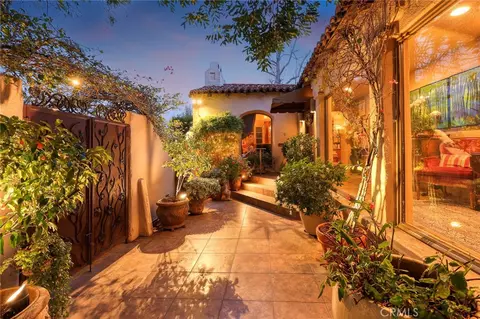 414 E Alhambra Rd, Alhambra, CA 91801
