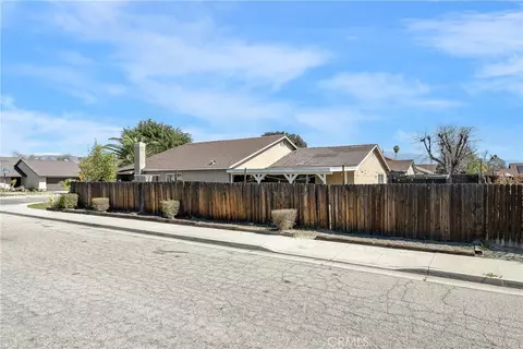 2457 Palmdale Cir, Hemet, CA 92545