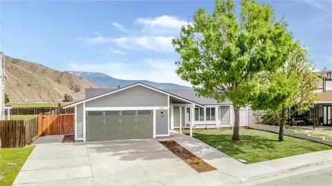 1221 Cedar Breaks Way, San Jacinto, CA 92583