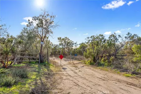 46025 Stanley Rd, Hemet, CA 92544