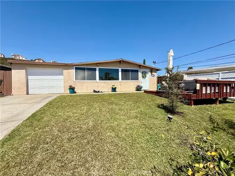 9844 Ivanho St, Spring Valley, CA 91977