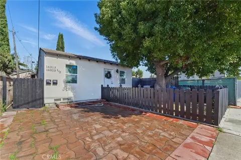 16313 Hunsaker Ave, Paramount, CA 90723