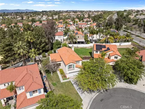 View/Area - 32865 Naples Ct, Temecula, CA 92592 photo 1 of 5
