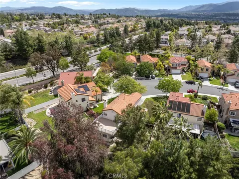View/Area - 32865 Naples Ct, Temecula, CA 92592 photo 4 of 5
