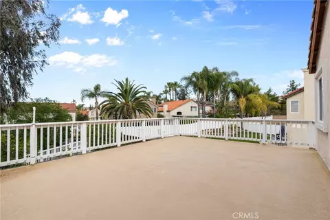Exterior - 32865 Naples Ct, Temecula, CA 92592 photo 5 of 8