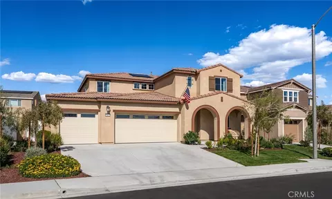 2427 Huron Rd, Rialto, CA 92377