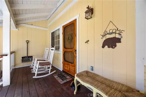 Exterior - 715 E Mountain View Blvd, Big Bear City, CA 92314 photo 6 of 21