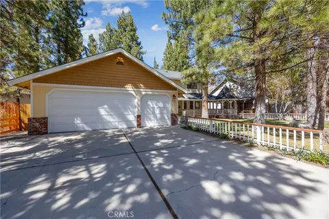 Exterior - 715 E Mountain View Blvd, Big Bear City, CA 92314 photo 3 of 21
