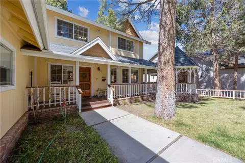 Exterior - 715 E Mountain View Blvd, Big Bear City, CA 92314 photo 4 of 21