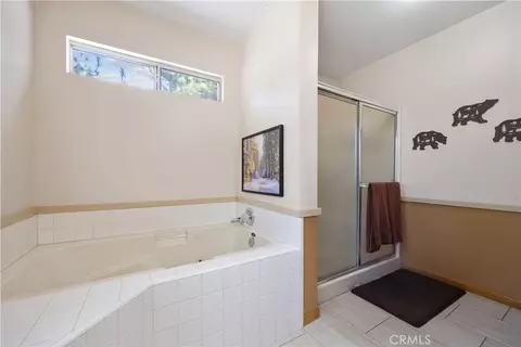 Bath - 715 E Mountain View Blvd, Big Bear City, CA 92314 photo 4 of 7