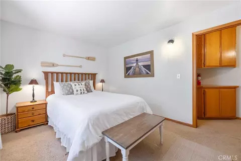 Bedroom - 715 E Mountain View Blvd, Big Bear City, CA 92314 photo 11 of 15
