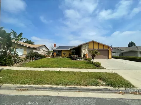 853 W Crestview St, Corona, CA 92882